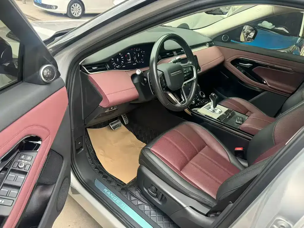Land Rover Evoque — фото 10