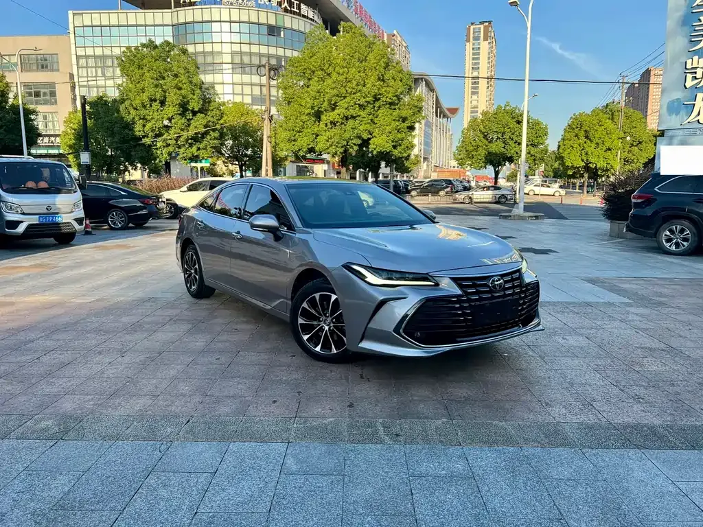 Toyota Avalon — фото 10