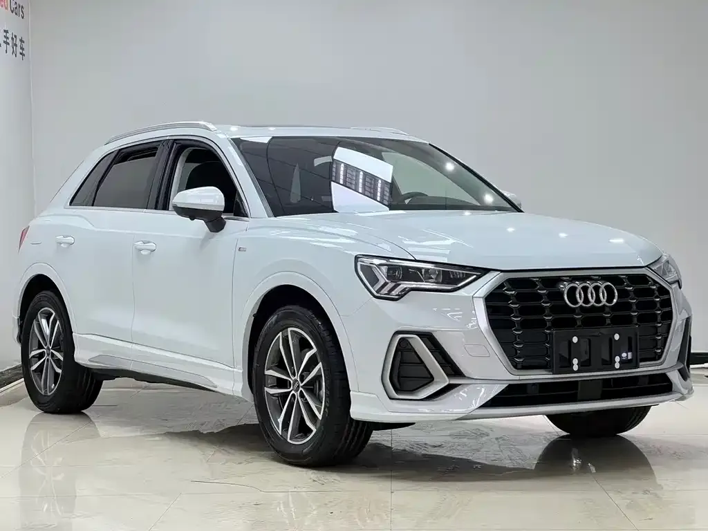 Audi Q3 — фото 9