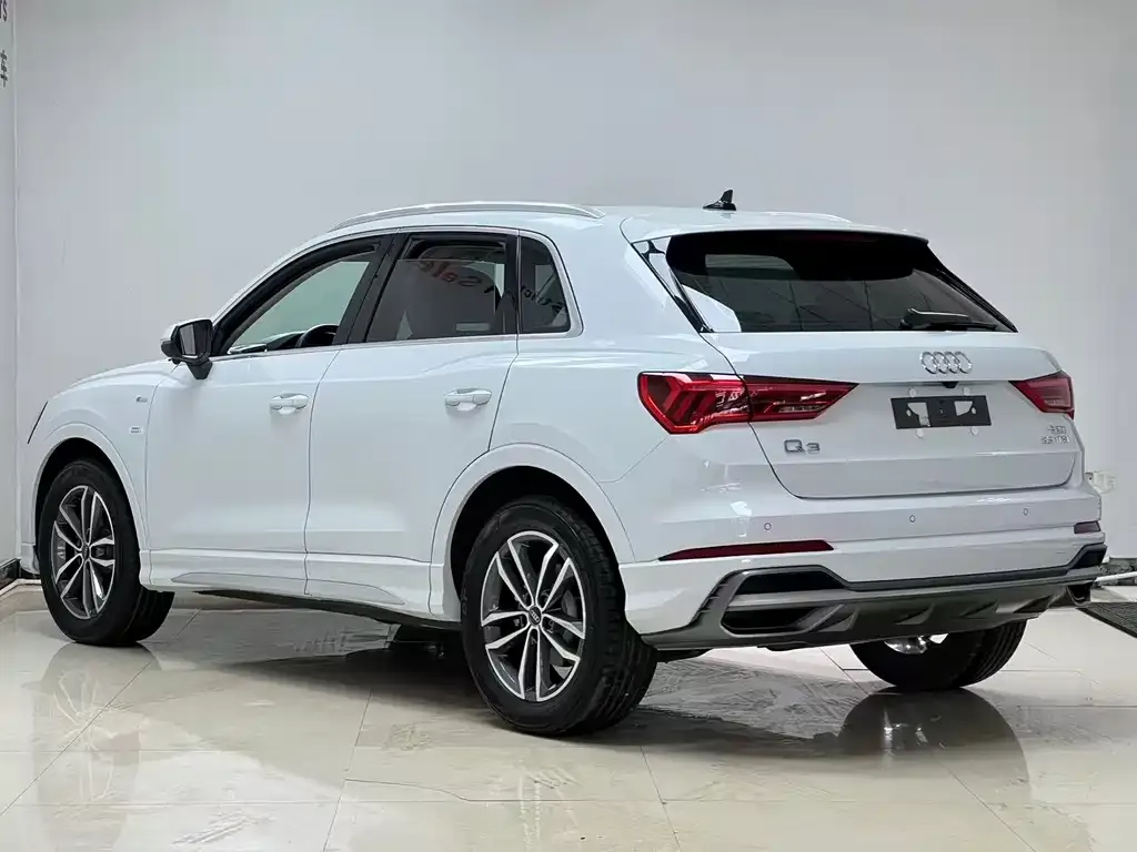 Audi Q3 — фото 3