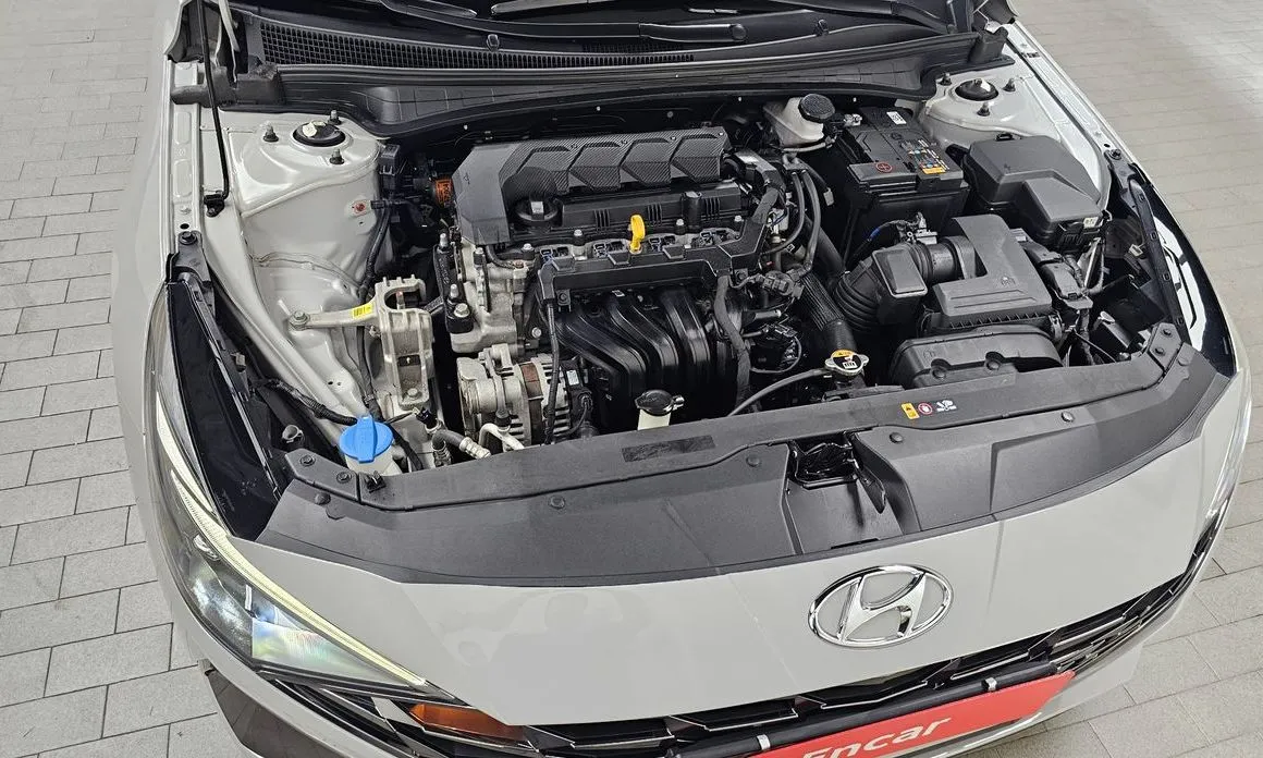 Hyundai AVANTE — фото 8