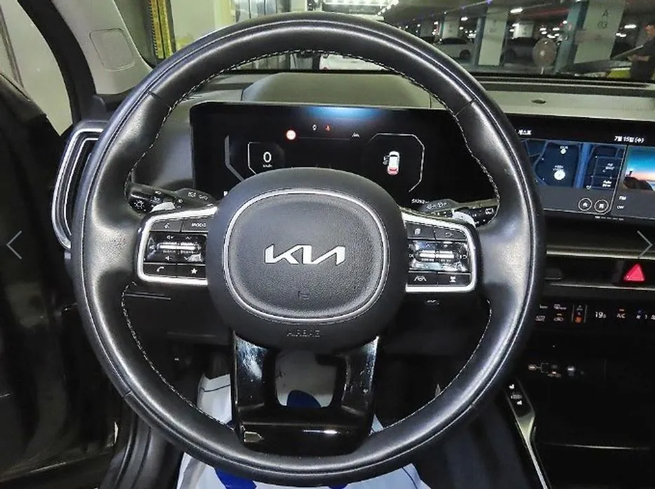 Kia Sorento — фото 8
