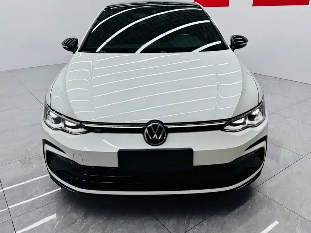 Volkswagen Golf — фото 10
