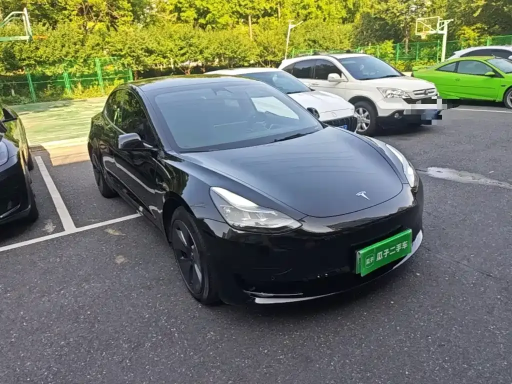 Tesla Model 3 — фото 3