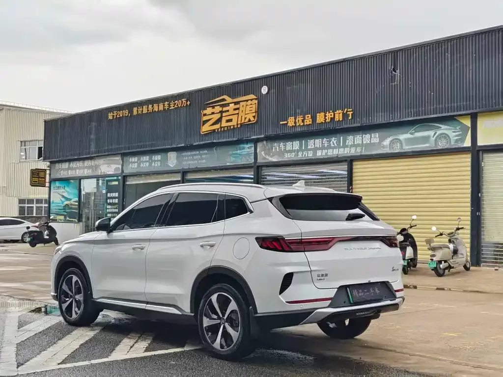 BYD PLUS New Energy — фото 8