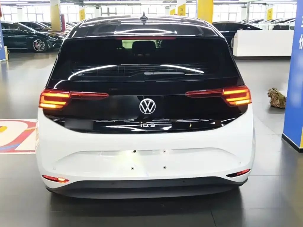 Volkswagen ID.3 — фото 4