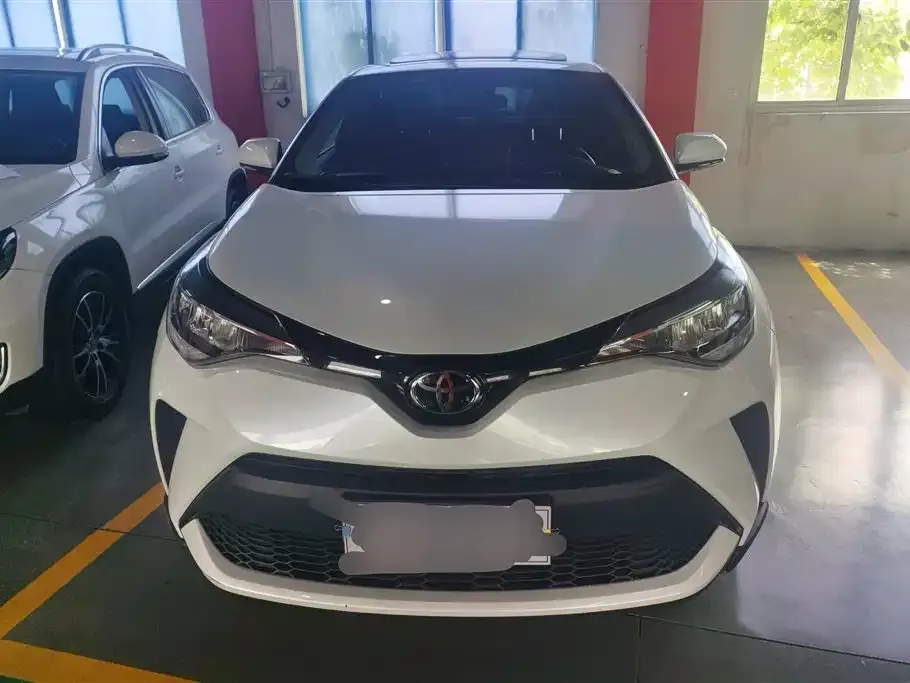 Toyota C-HR — фото 3