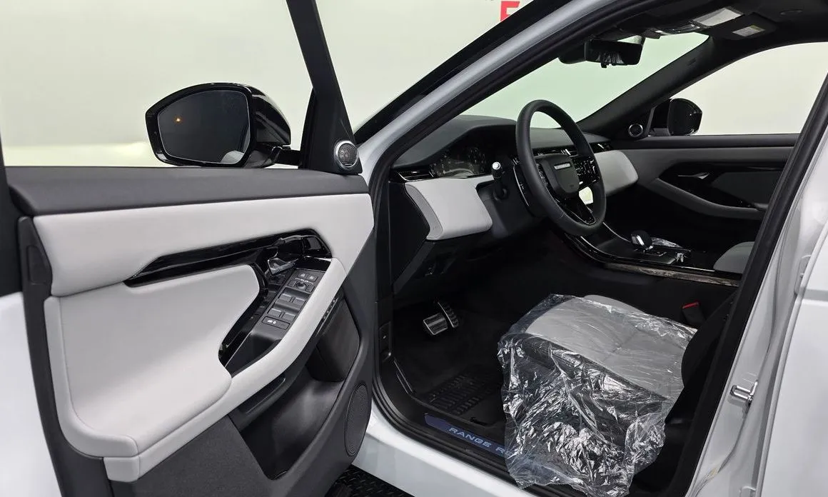 Land Rover Range Rover Evoque — фото 8