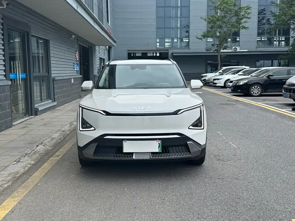 Kia EV5 — фото 10