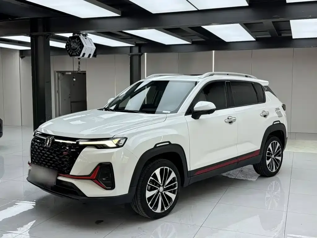 Changan CS35PLUS — фото 1