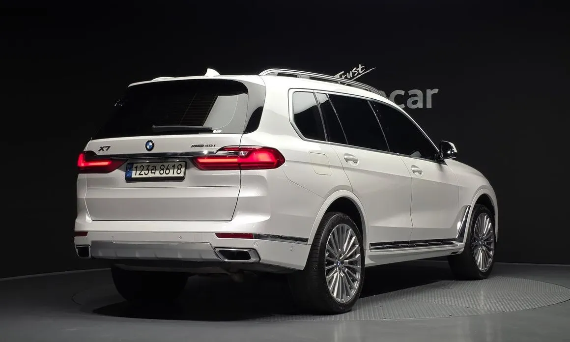 BMW X7 — фото 10
