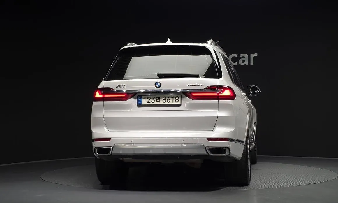 BMW X7 — фото 2
