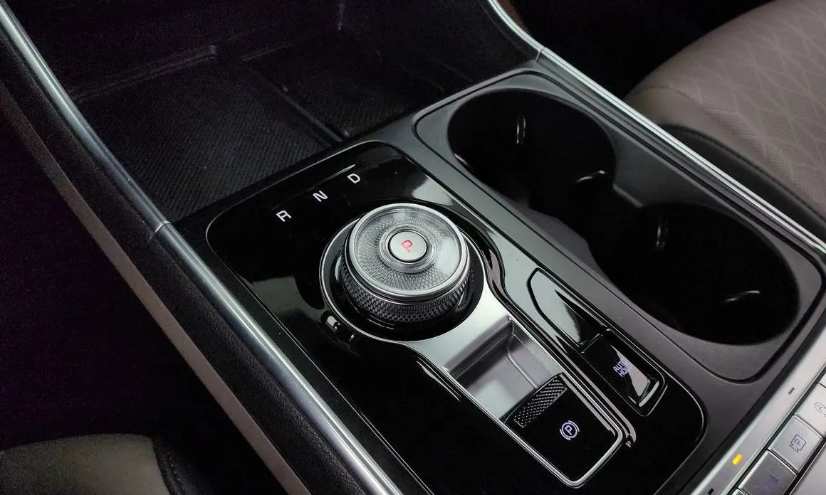 Kia Carnival — фото 10