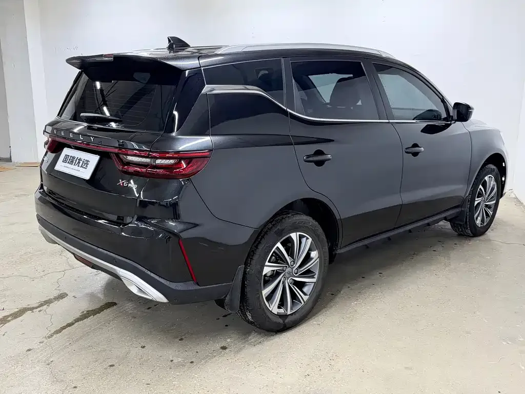 Geely Vision X6 — фото 10