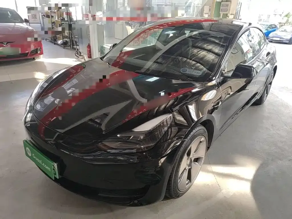 Tesla Model 3 — фото 9