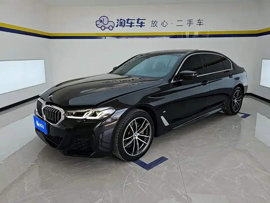 BMW 5 Series — фото 1