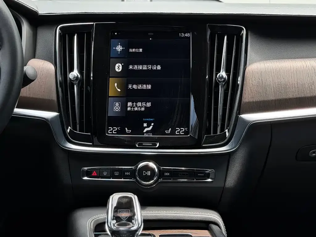 Volvo S90 — фото 9