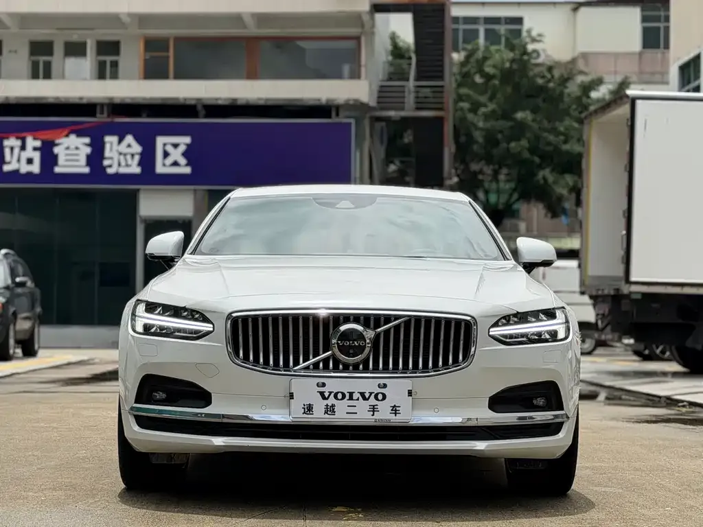 Volvo S90 — фото 10
