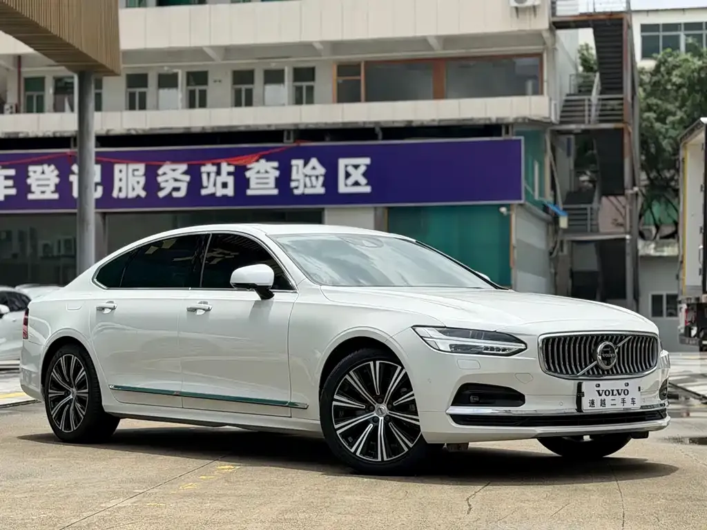 Volvo S90 — фото 7