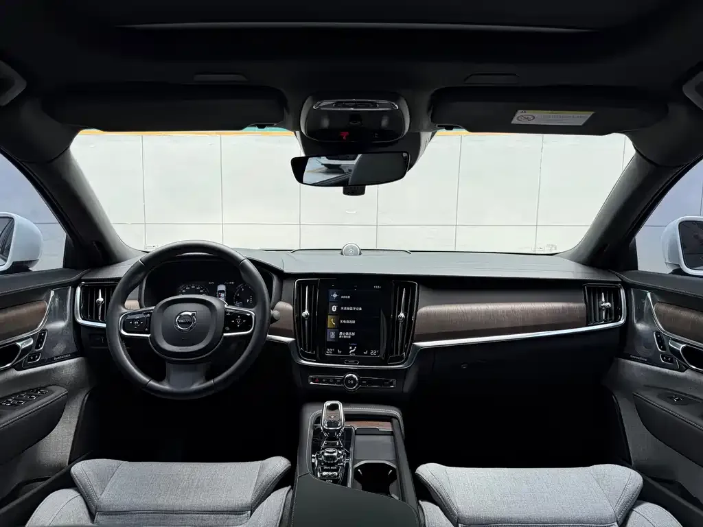 Volvo S90 — фото 2