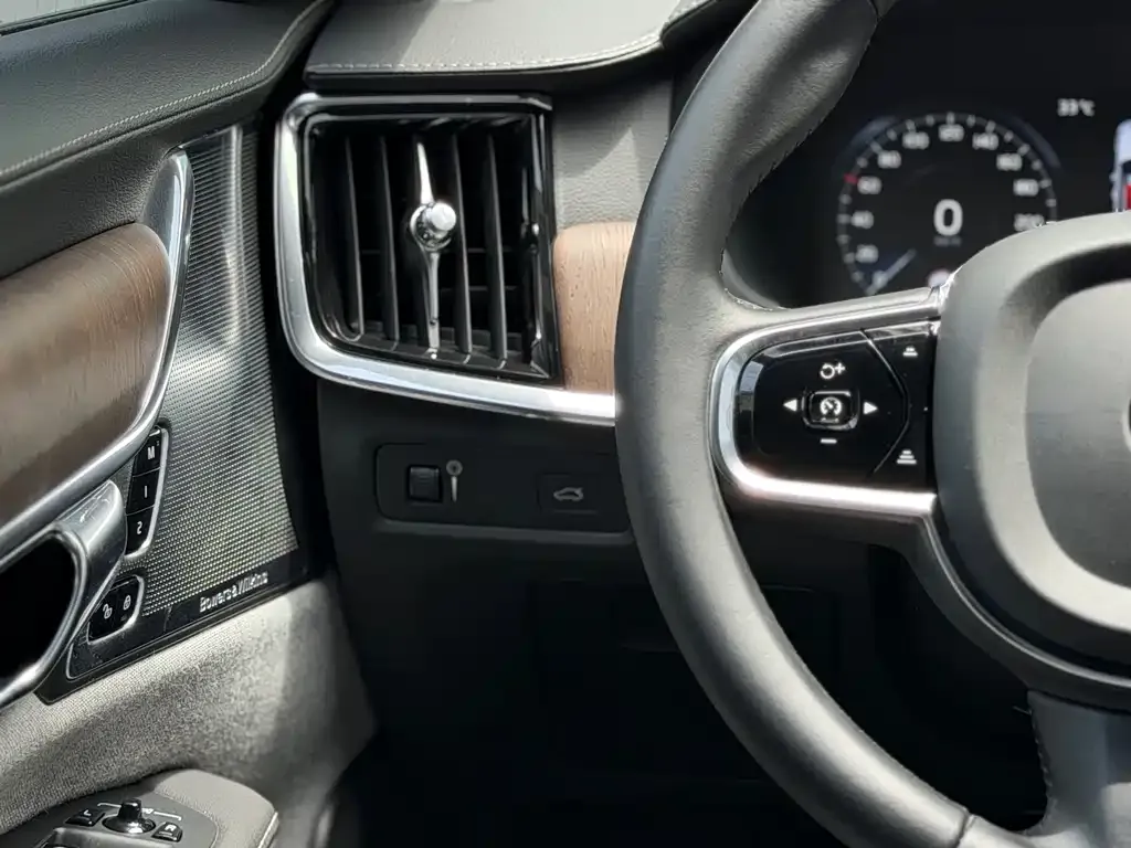 Volvo S90 — фото 4
