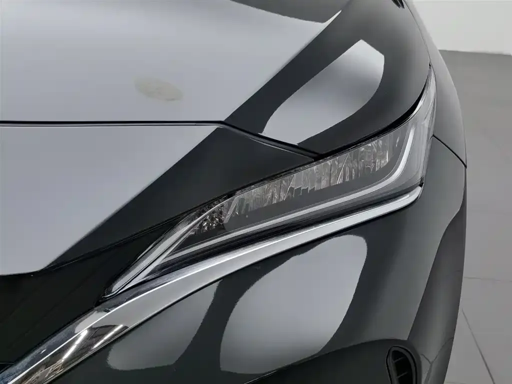 Toyota Harrier — фото 7