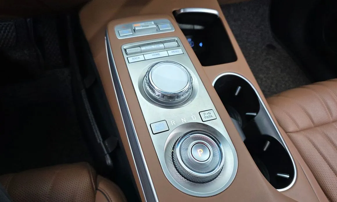 Genesis GV70 — фото 10