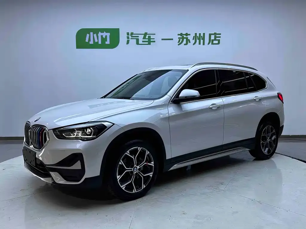 BMW X1 — фото 1