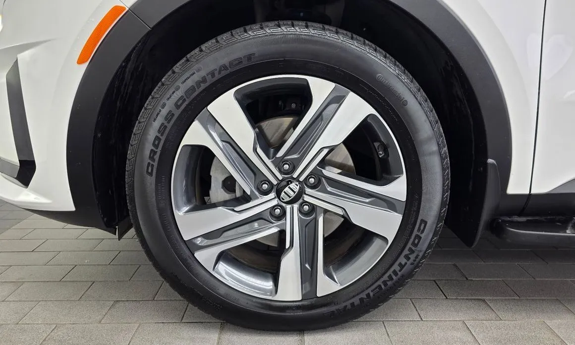 Kia Sorento — фото 6