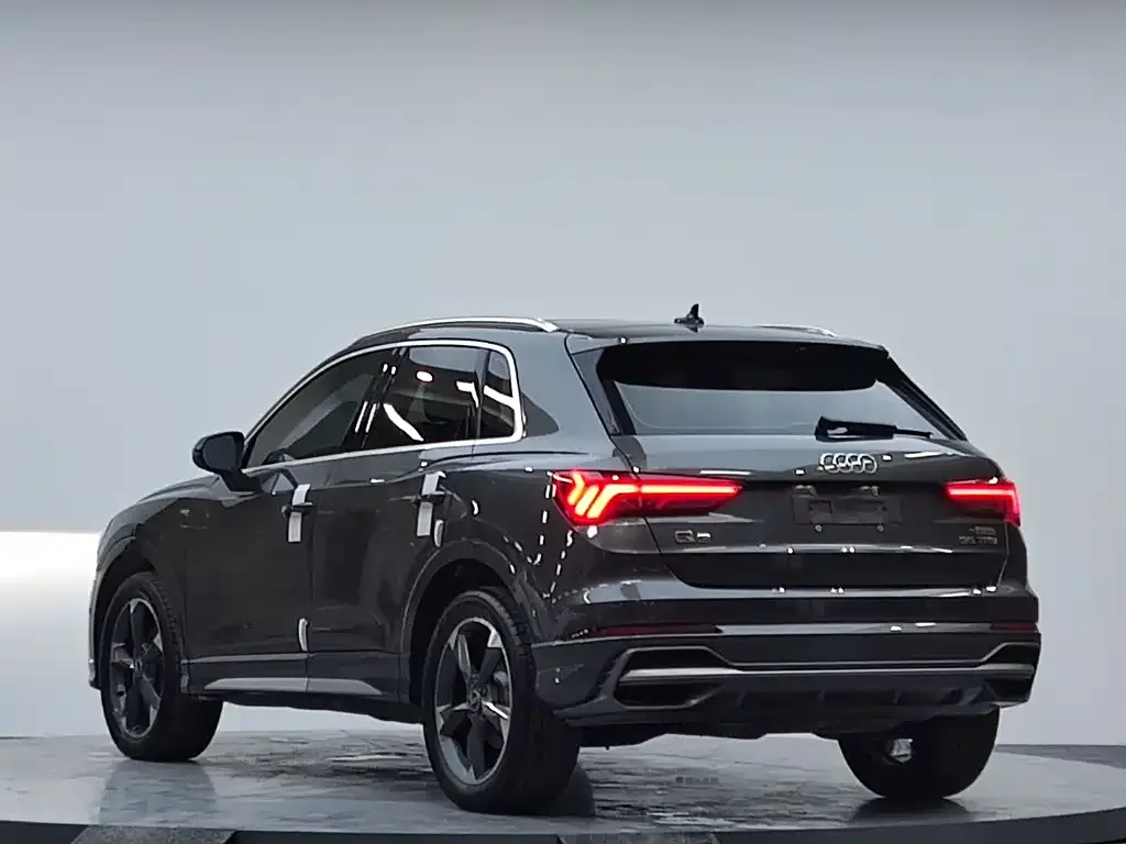 Audi Q3 — фото 5