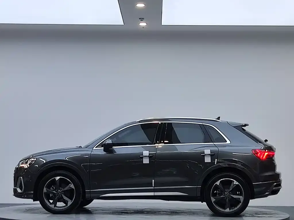 Audi Q3 — фото 6