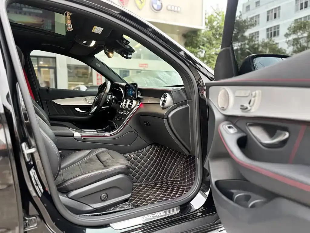 Mercedes-Benz GLC AMG — фото 6