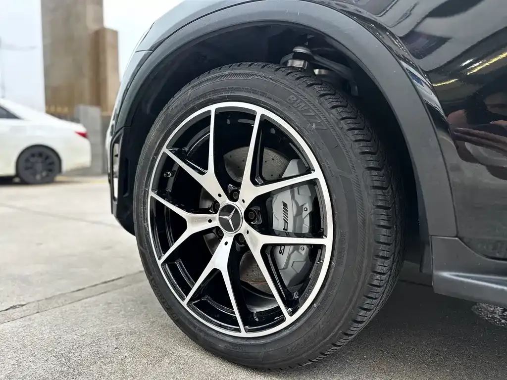 Mercedes-Benz GLC AMG — фото 3