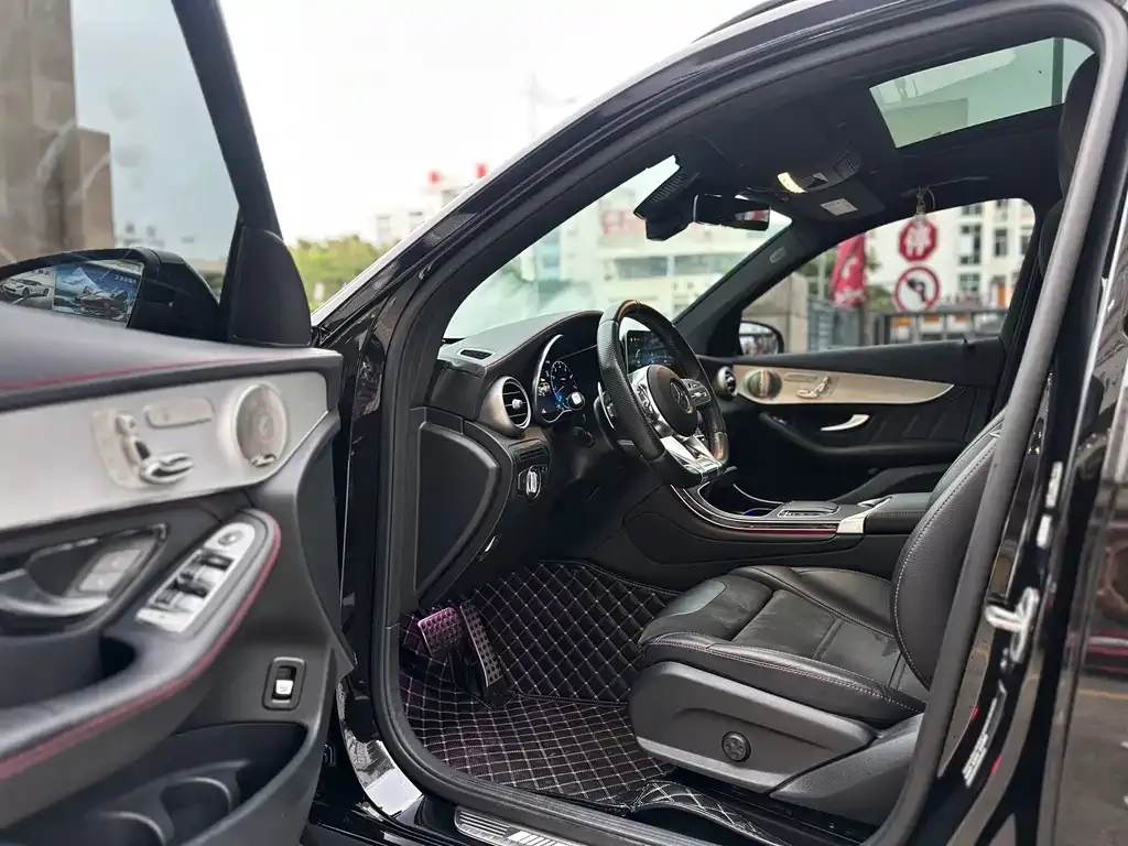 Mercedes-Benz GLC AMG — фото 2