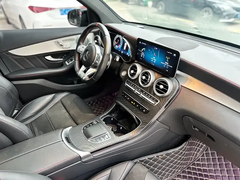 Mercedes-Benz GLC AMG — фото 9