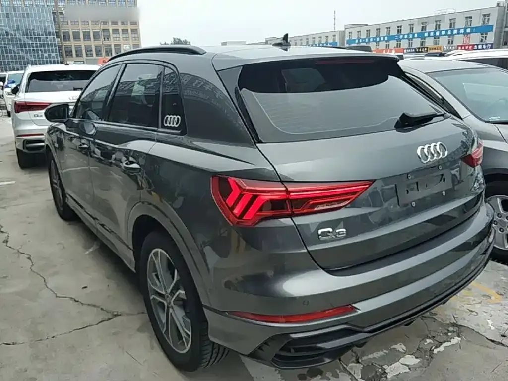 Audi Q3 — фото 5