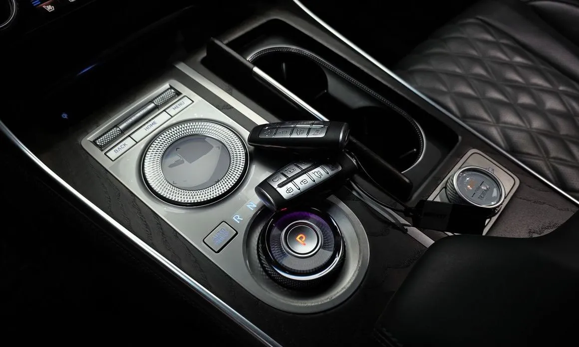 Genesis GV80 — фото 3