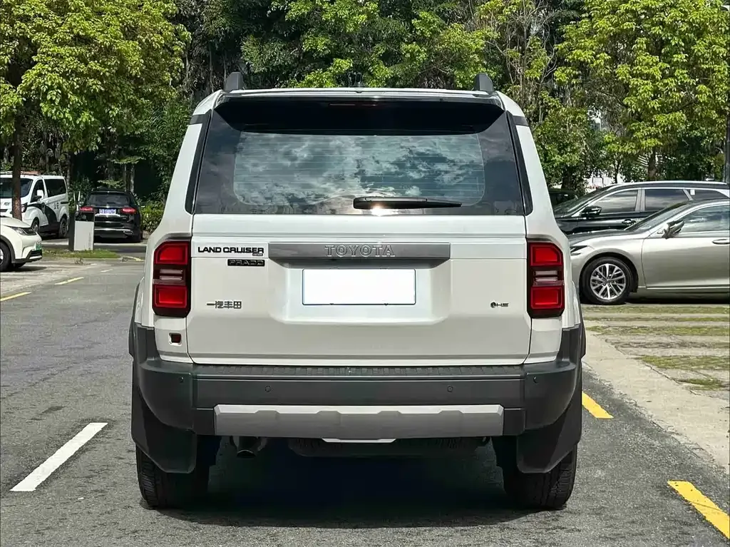 Toyota Prado 2025 из CN, фото 9