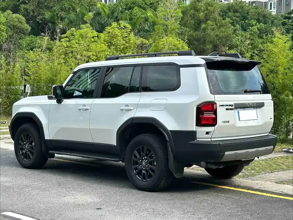 Toyota Prado 2025 из CN, фото 6