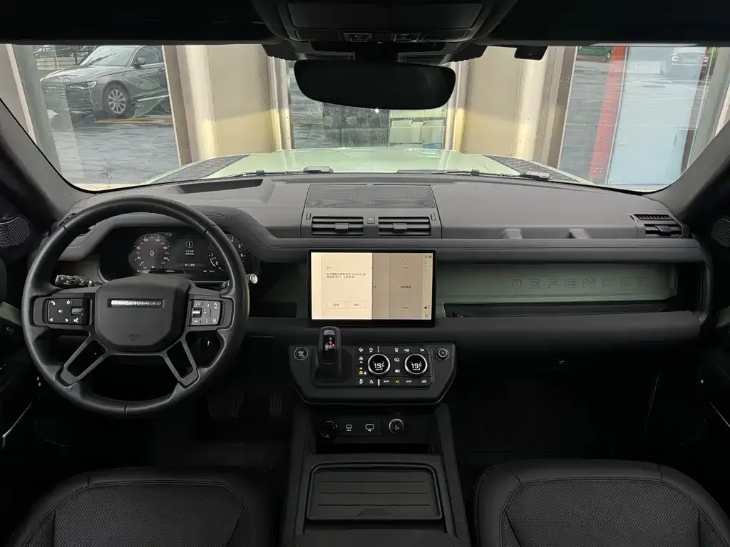 Land Rover Defender — фото 4