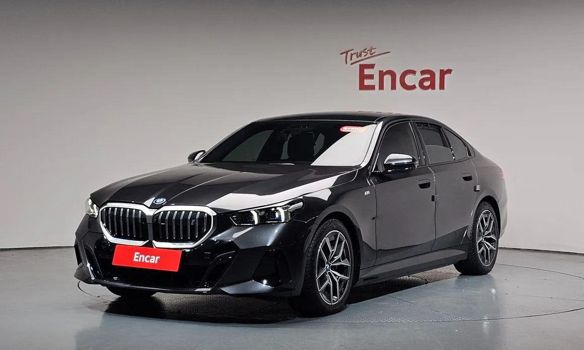 BMW i5