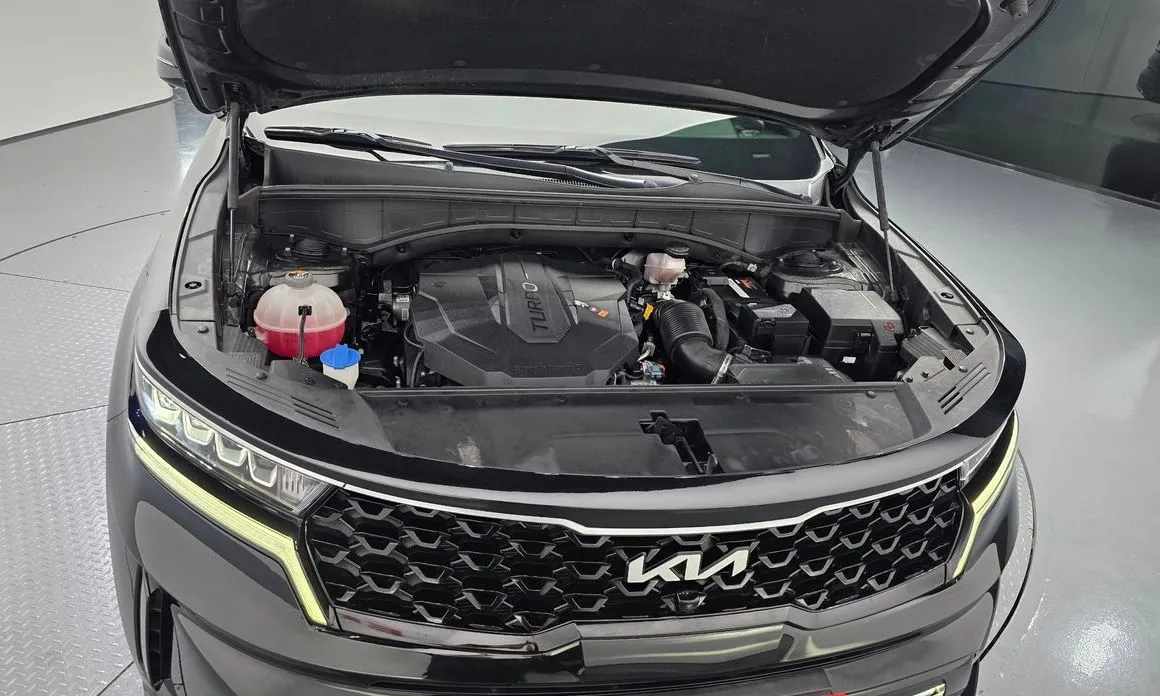 Kia Sorento — фото 8