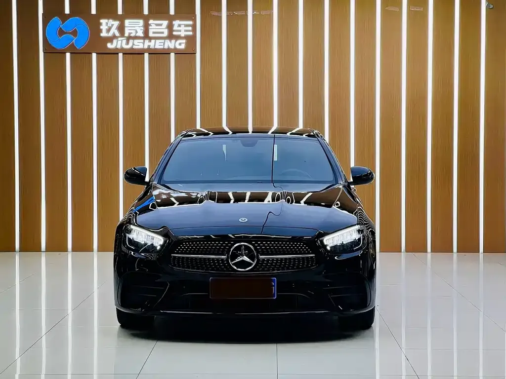 Mercedes-Benz E-Class (Import) — фото 4