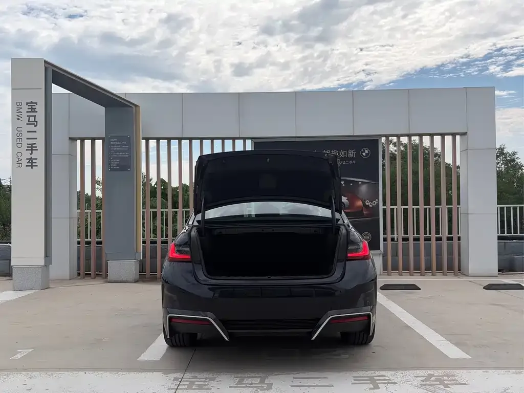 BMW i3 — фото 9