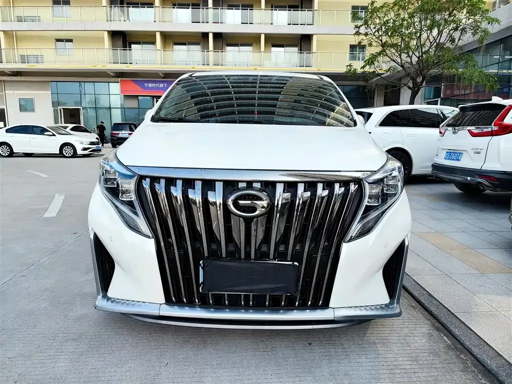 GAC Motor Trumpchi M8 — фото 9