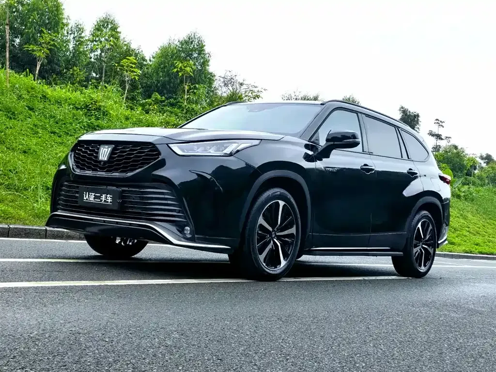 Toyota Crown Kluger
