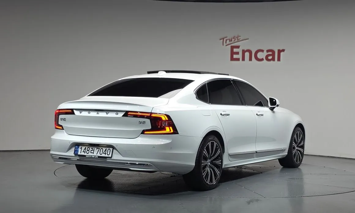 Volvo S90 2023 из KR, фото 9