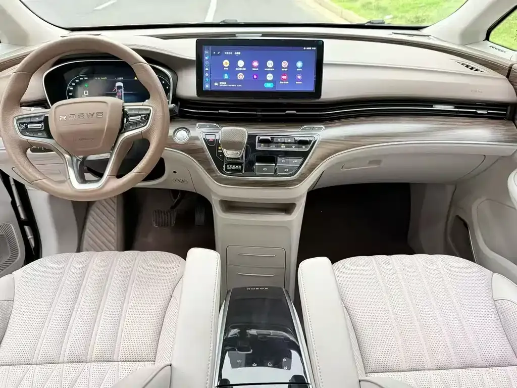 Roewe iMAX8 — фото 8