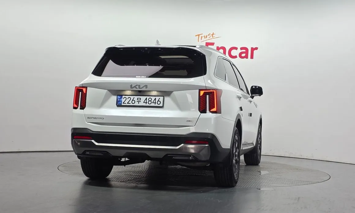Kia Sorento — фото 4