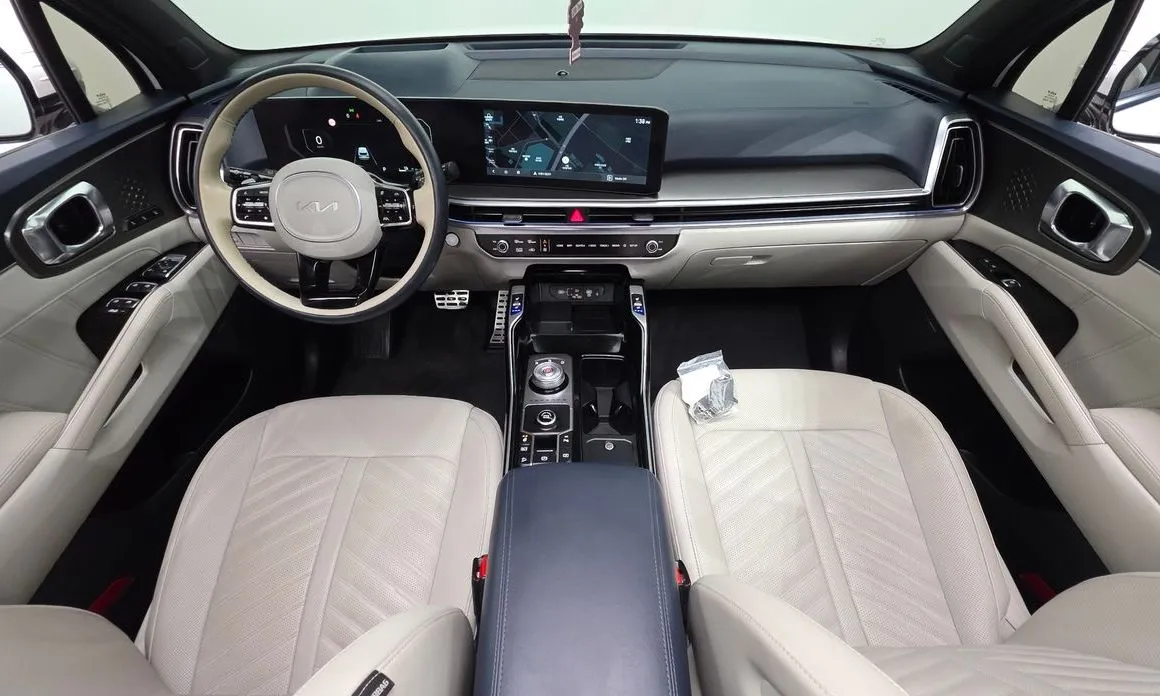 Kia Sorento — фото 8
